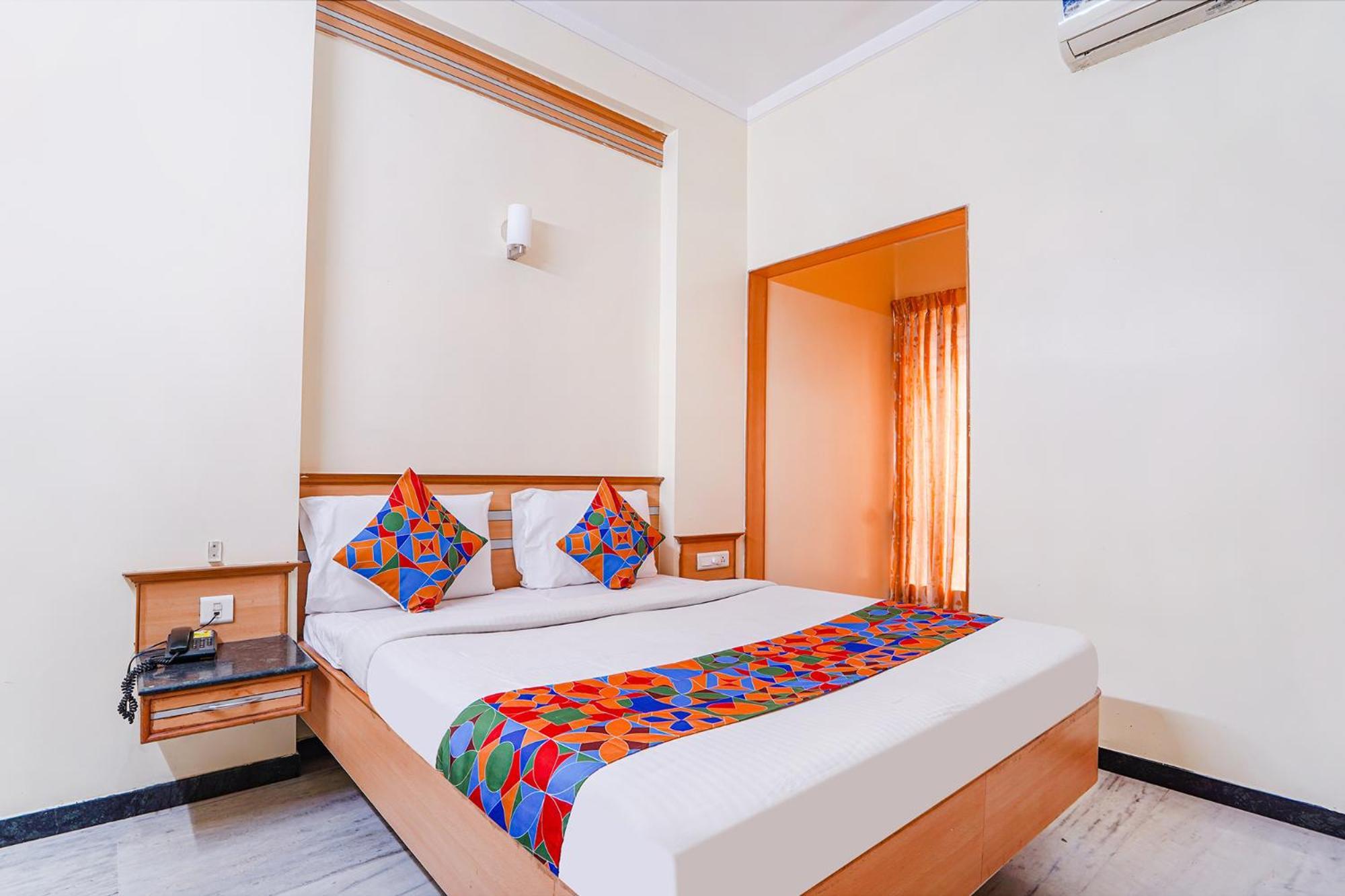Fabhotel Ess Paradise - Nr Bus Stand Coimbatore Eksteriør billede